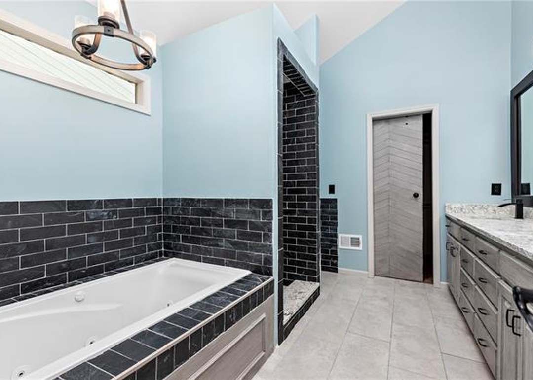 249 W COLLEEN Drive — photo 29