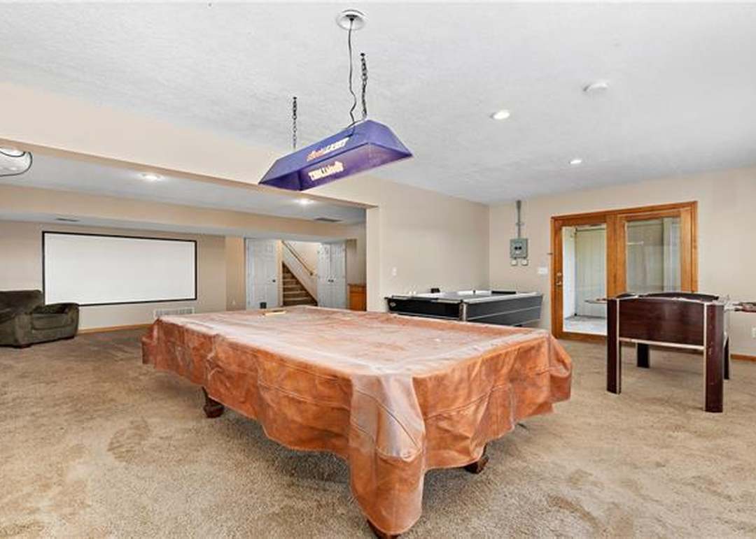 249 W COLLEEN Drive — photo 35