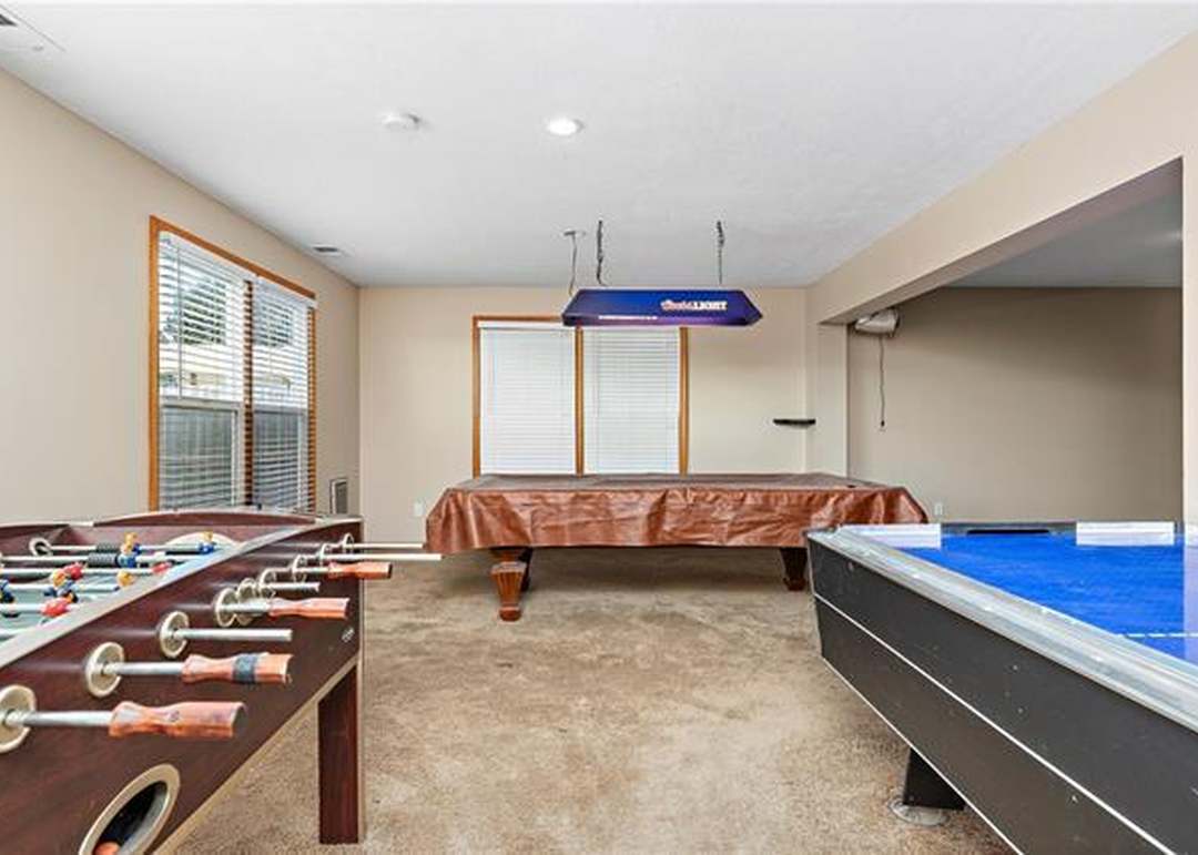 249 W COLLEEN Drive — photo 36