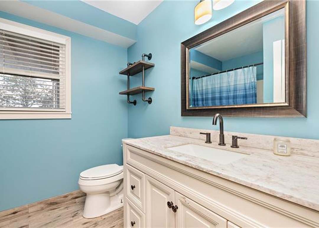 249 W COLLEEN Drive — photo 37