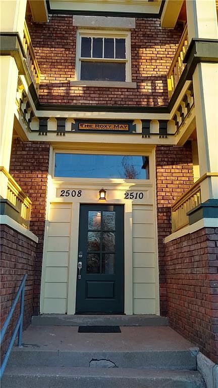 2508 E 30th Street — photo 2