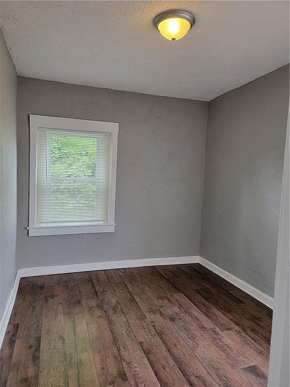 2508 E 30th Street — photo 13