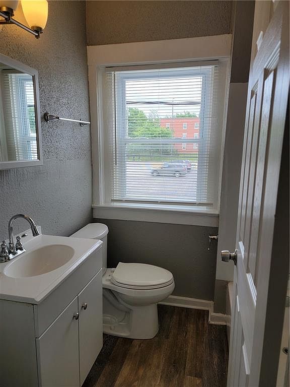 2508 E 30th Street — photo 14
