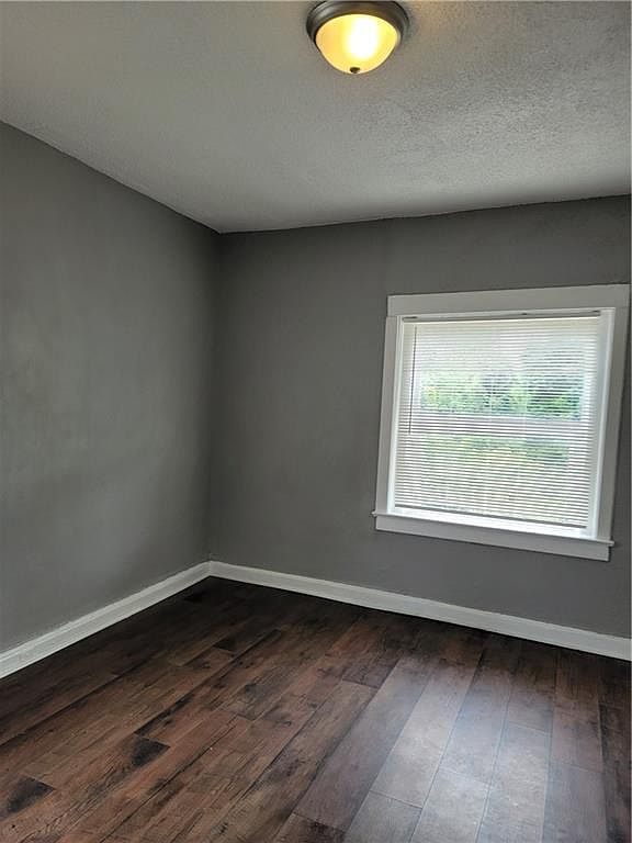 2508 E 30th Street — photo 16