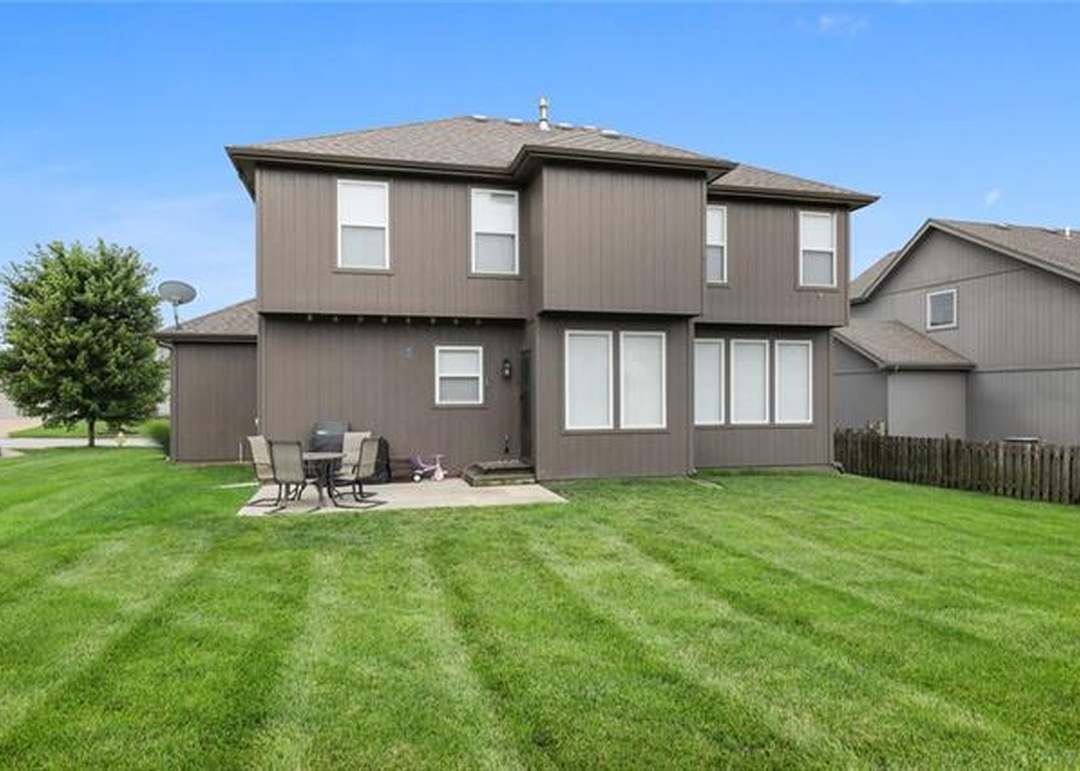 25702 W 143rd Terrace — photo 24