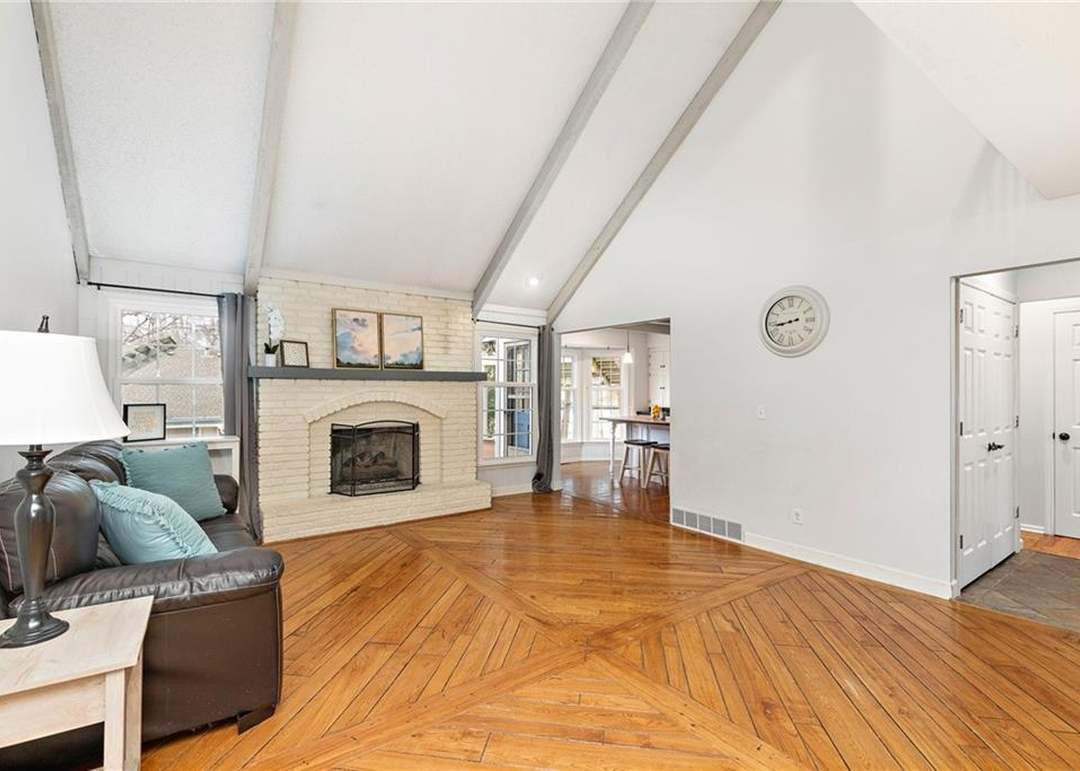 2600 W 121 Street — photo 10