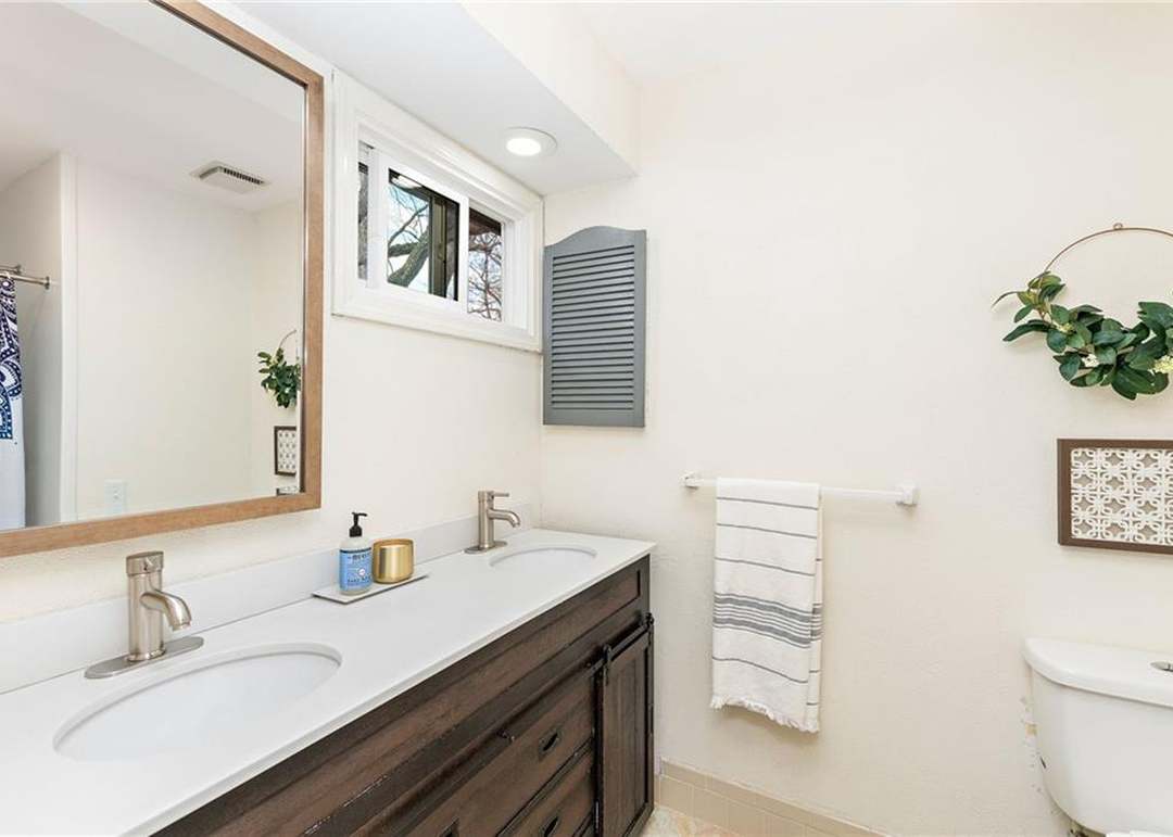 2600 W 121 Street — photo 16