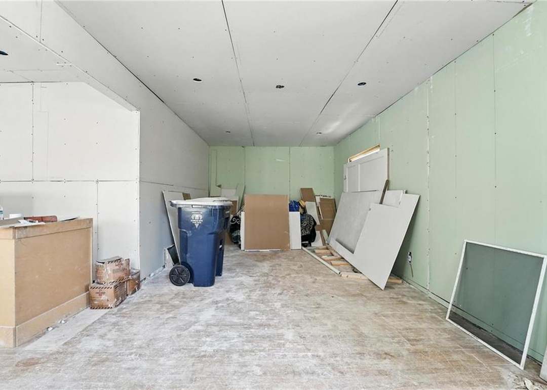 2604 Drury Avenue — photo 5