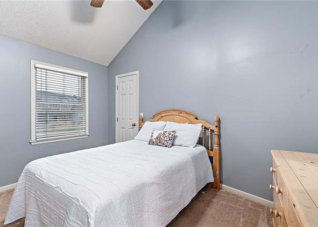 2604 SW 10th Street — photo 28