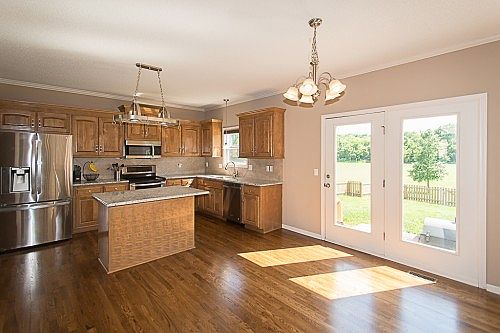 2637 SW Golden Eagle Road — photo 5