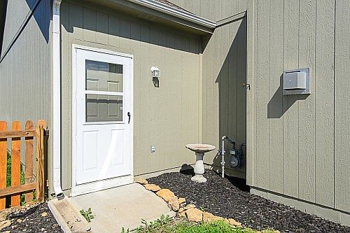 2637 SW Golden Eagle Road — photo 25