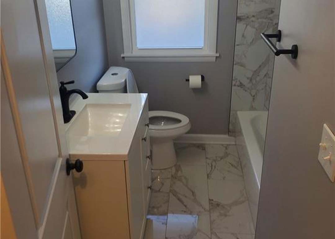 2701 S Northern Boulevard — photo 7