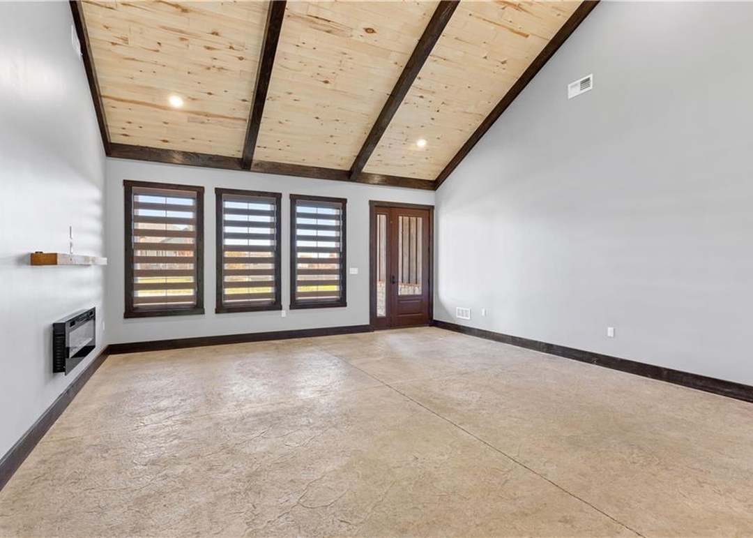 2721 S Fir Terrace — photo 12