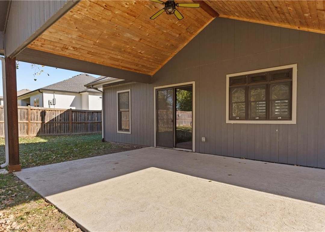 2721 S Fir Terrace — photo 23