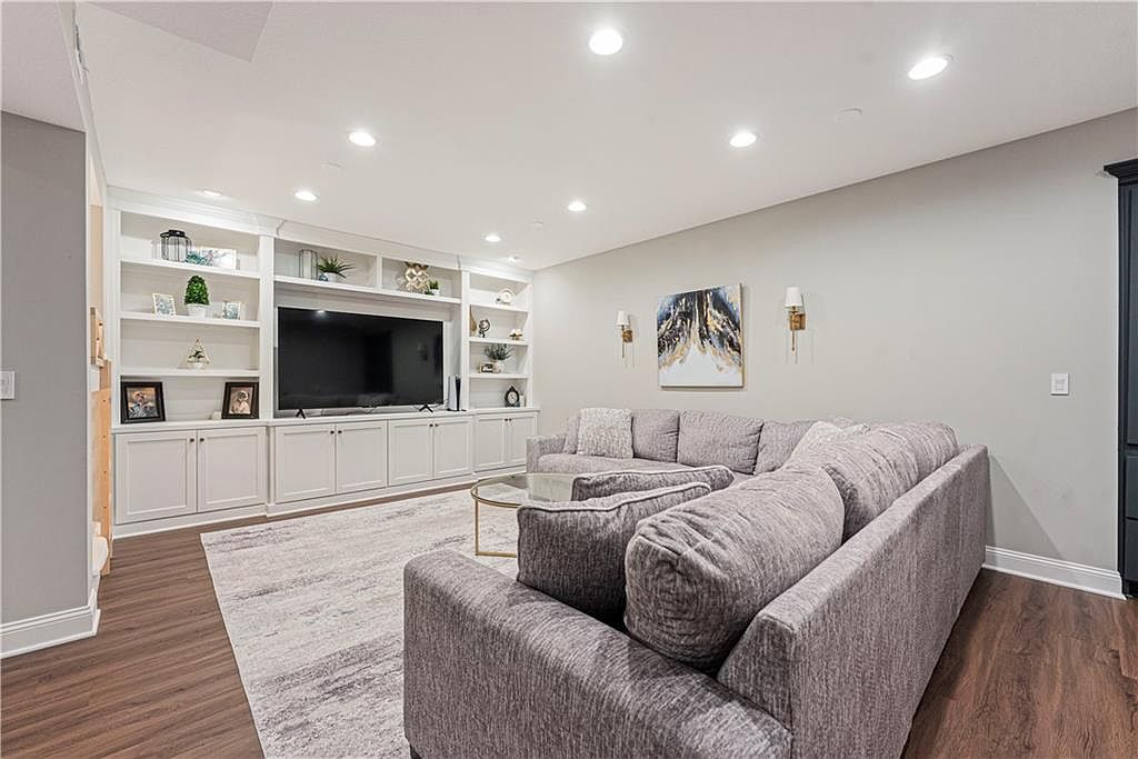 279 S Pinon Street — photo 31