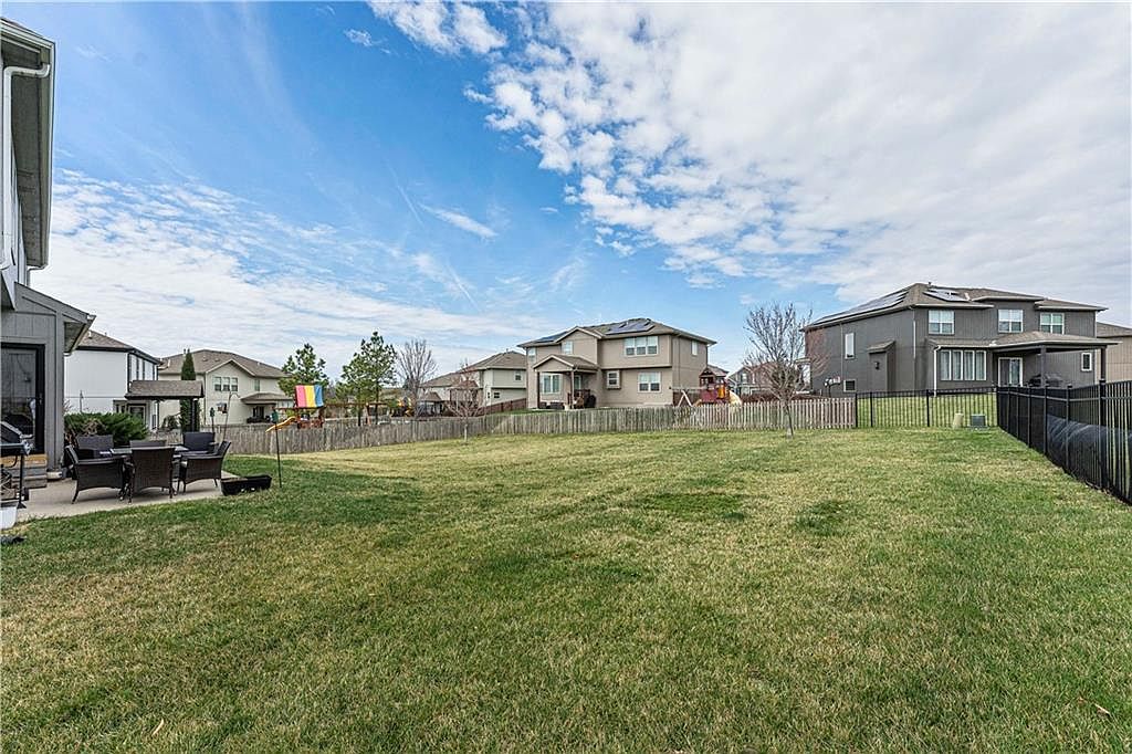 279 S Pinon Street — photo 40