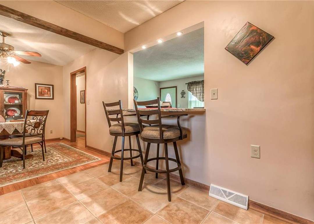 2806 N 73rd Place — photo 7
