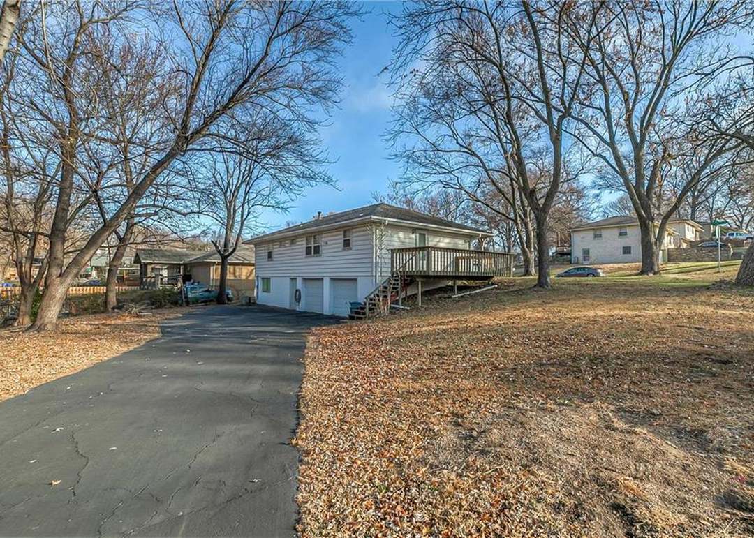 2806 N 73rd Place — photo 9