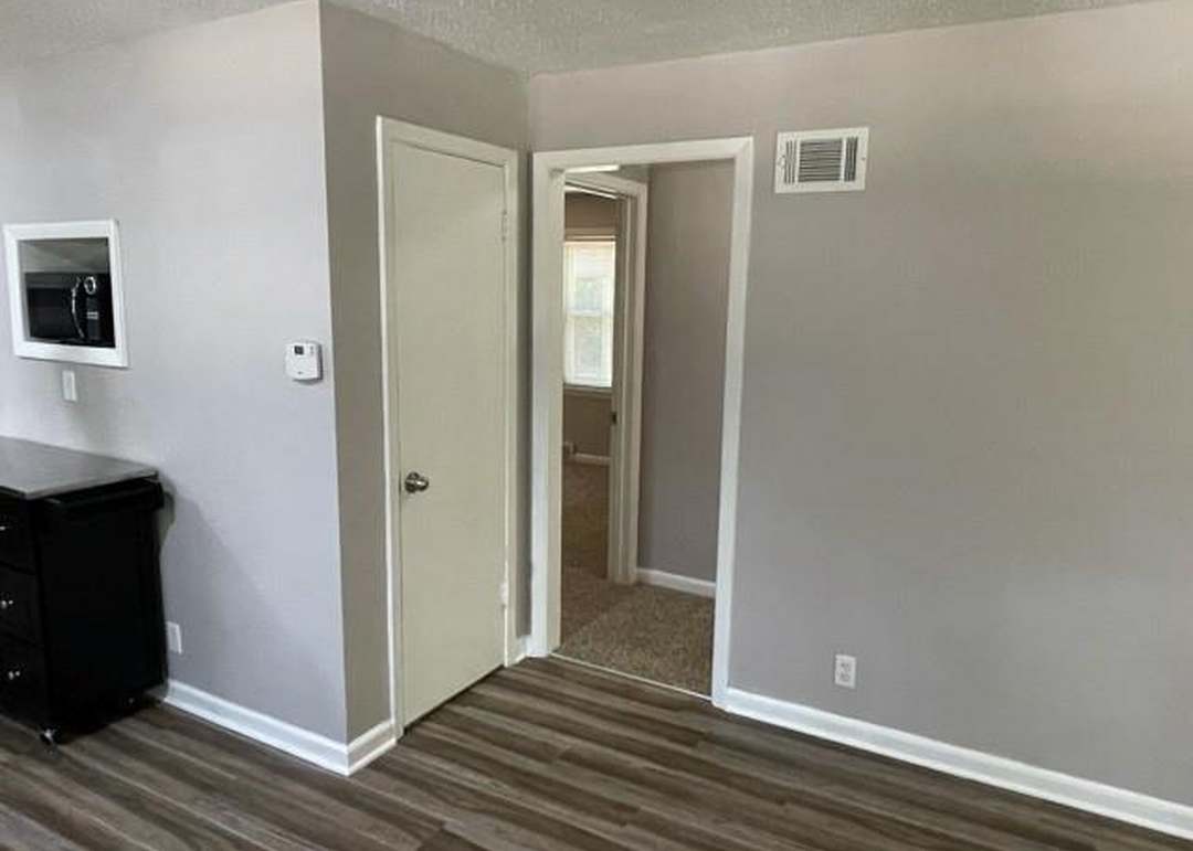 2812 W 75th Street — photo 13