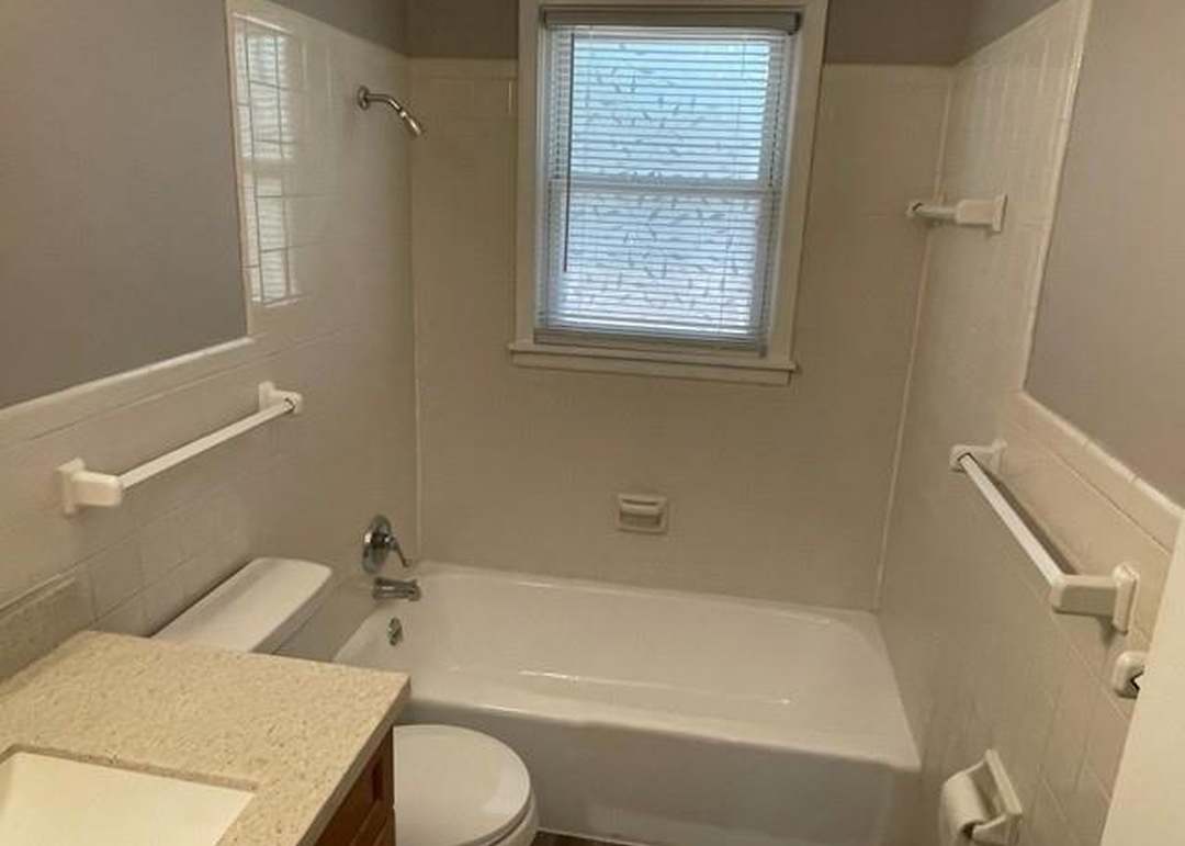 2812 W 75th Street — photo 16