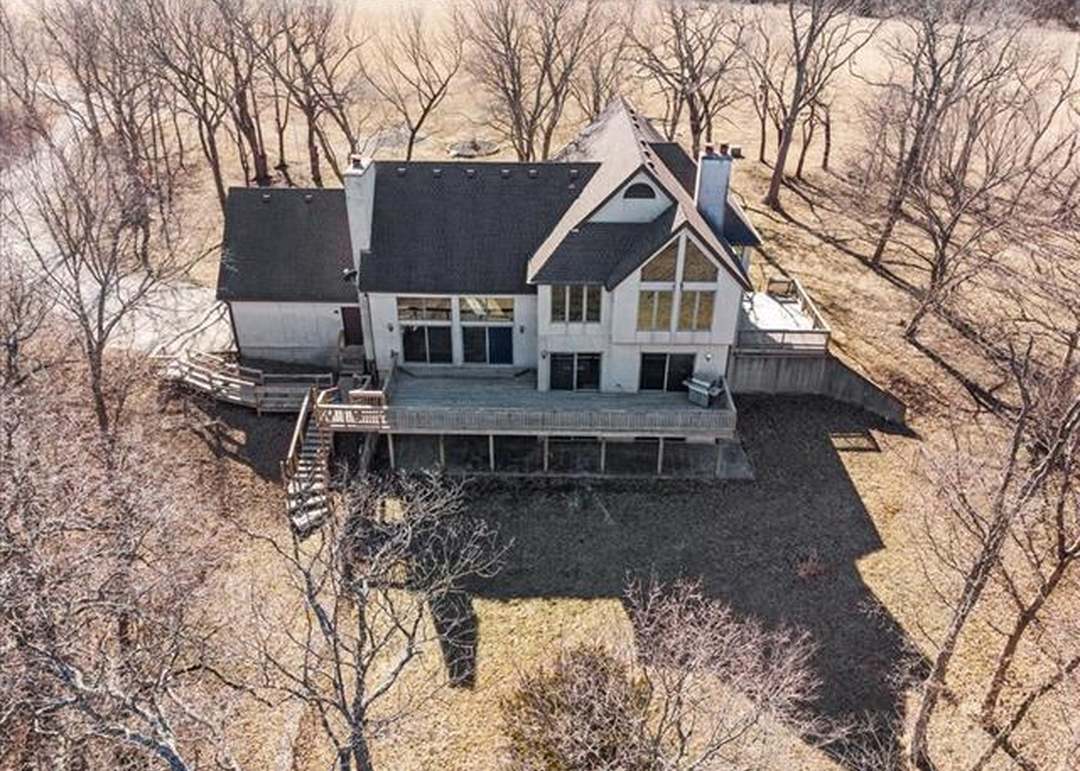 28276 Pleasant Valley Road — photo 3