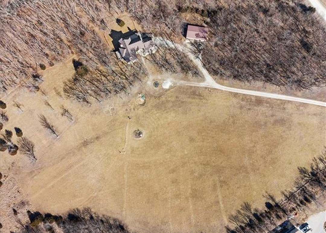 28276 Pleasant Valley Road — photo 31