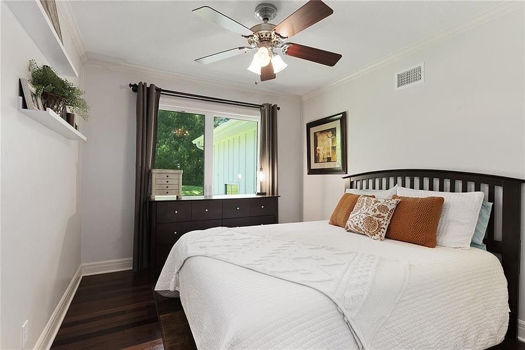 2908 W 95th Street — photo 16