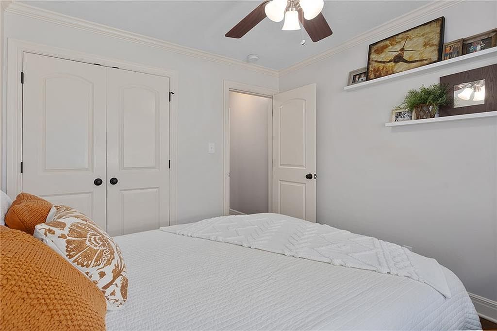 2908 W 95th Street — photo 17