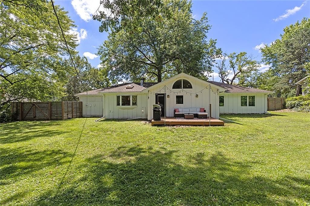 2908 W 95th Street — photo 29