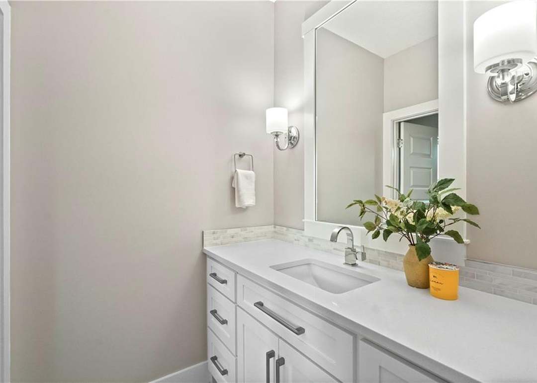 2919 W 155Th Terrace — photo 5