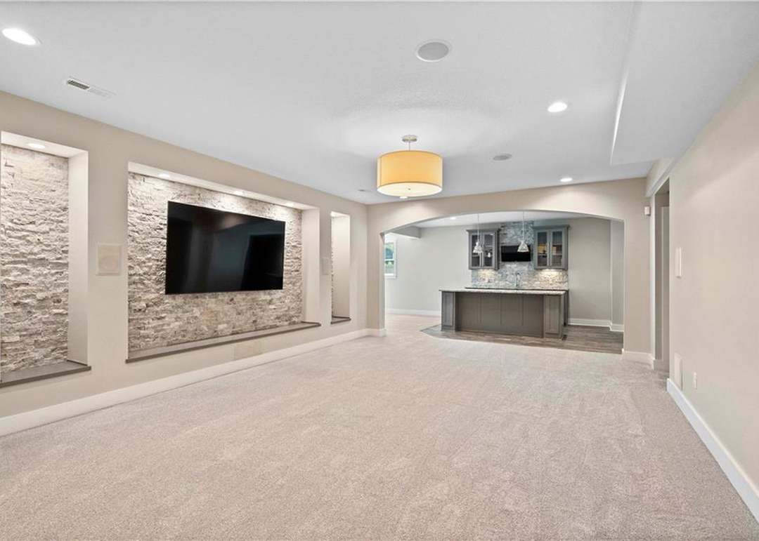 2919 W 155Th Terrace — photo 32