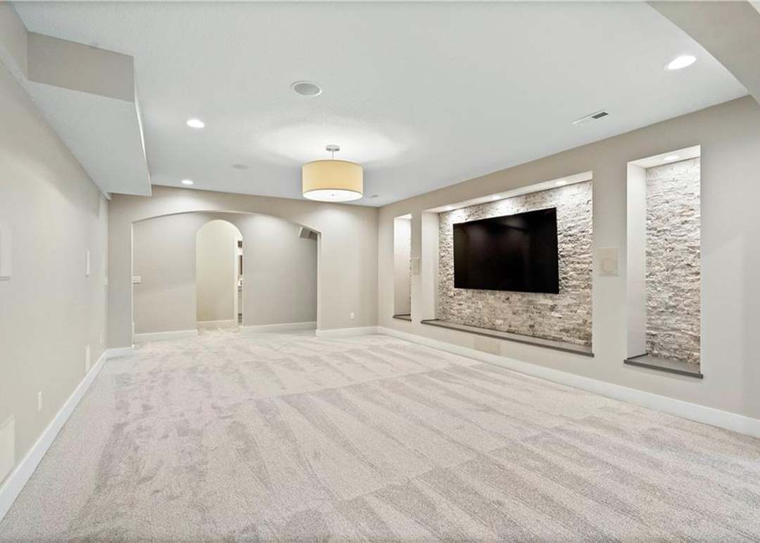 2919 W 155Th Terrace — photo 34