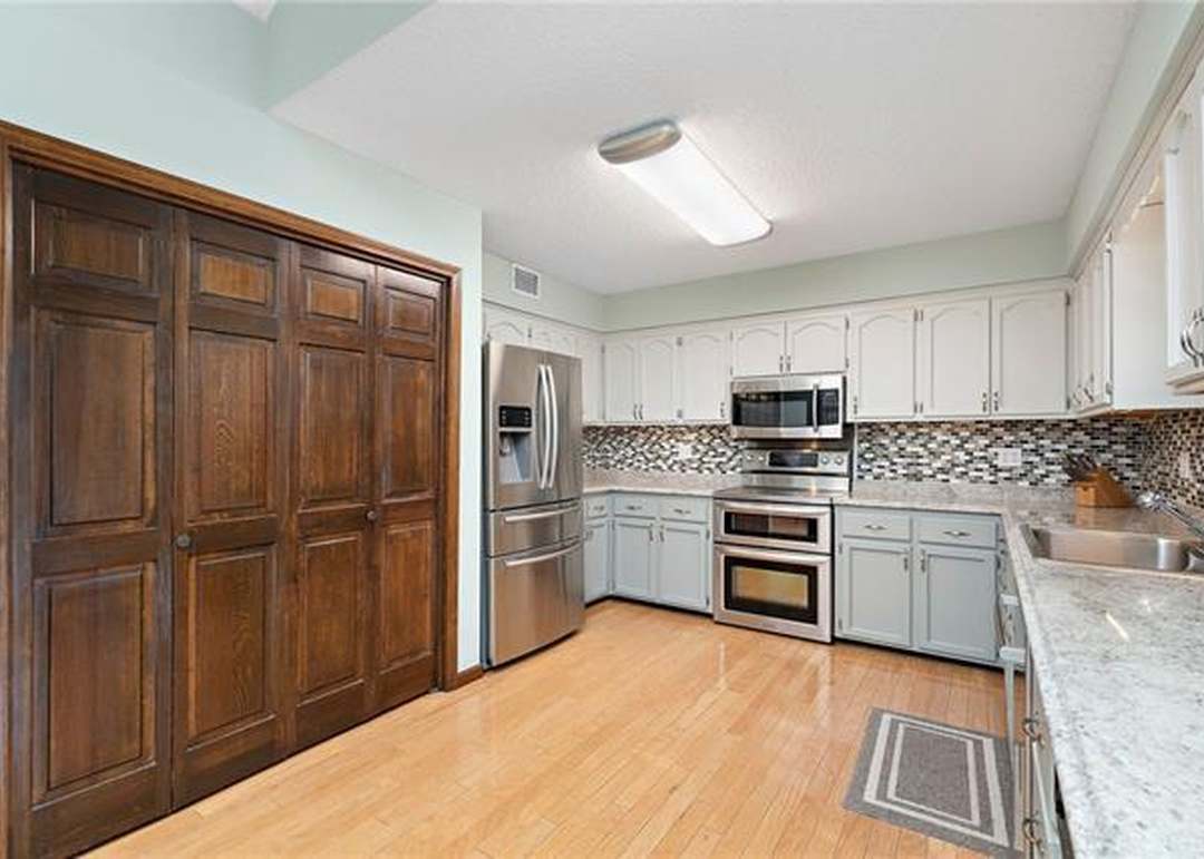 2932 S 46th Street — photo 14