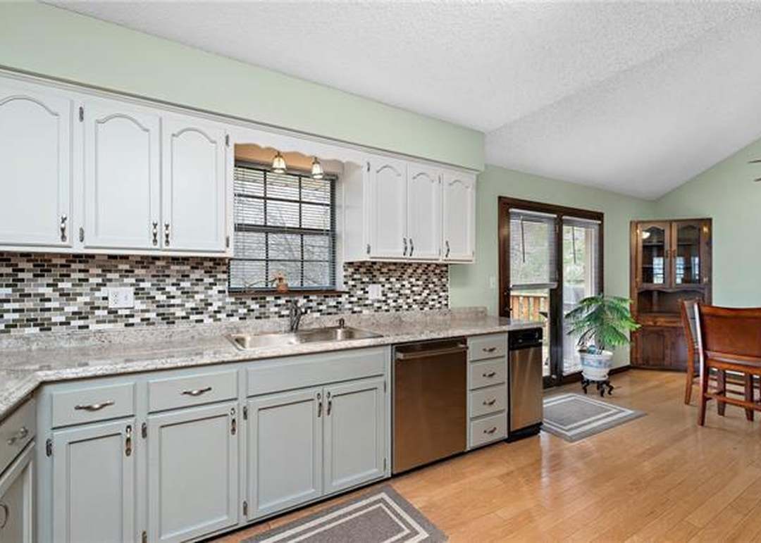 2932 S 46th Street — photo 16
