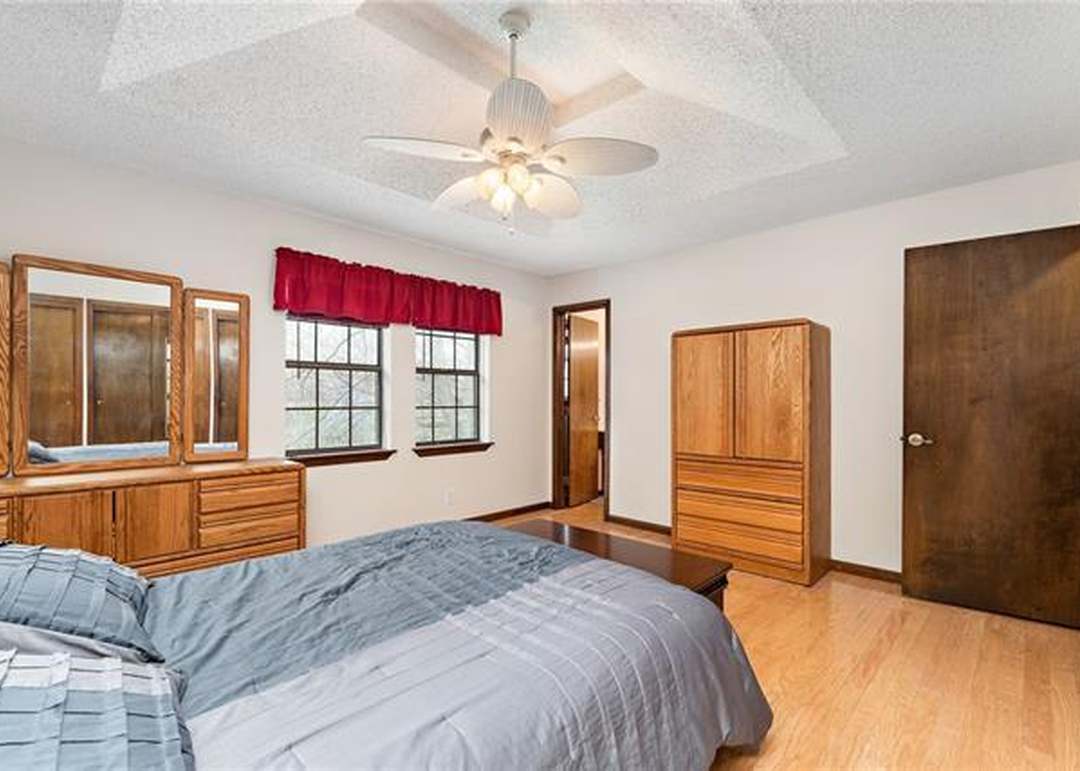 2932 S 46th Street — photo 18