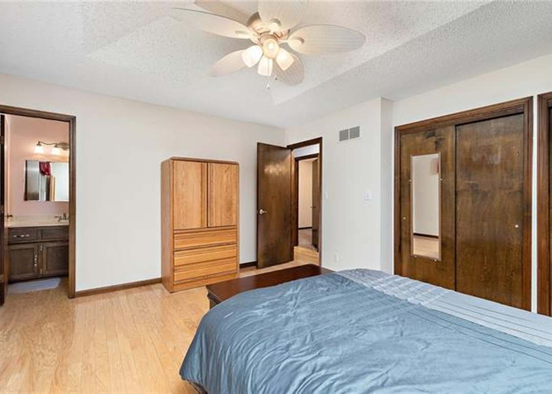 2932 S 46th Street — photo 19