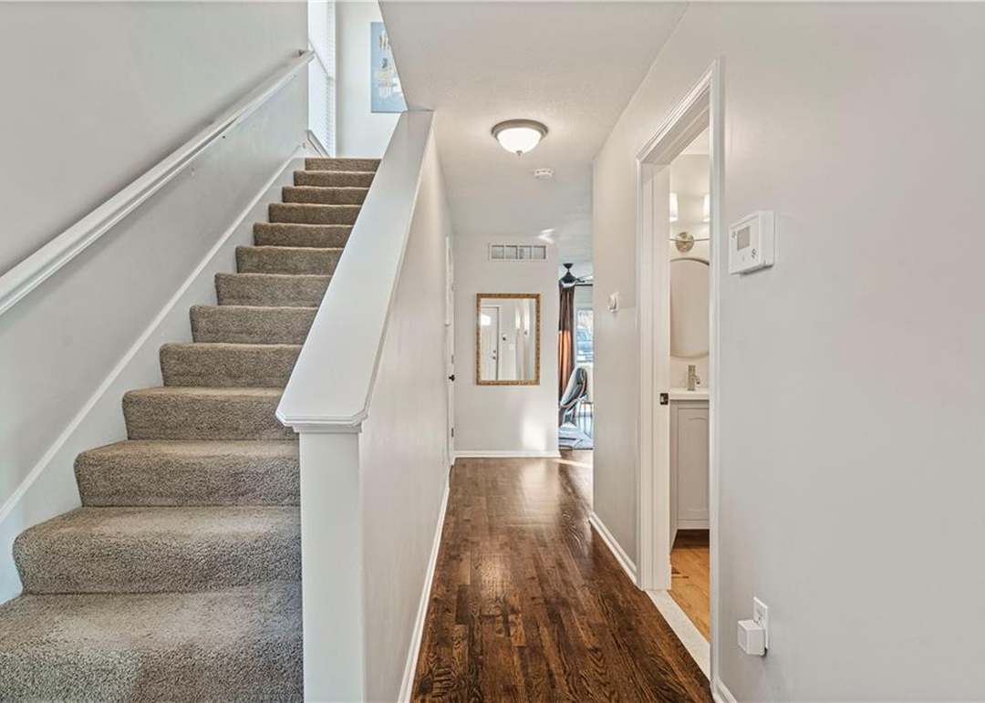 2933 MERCIER Street — photo 14