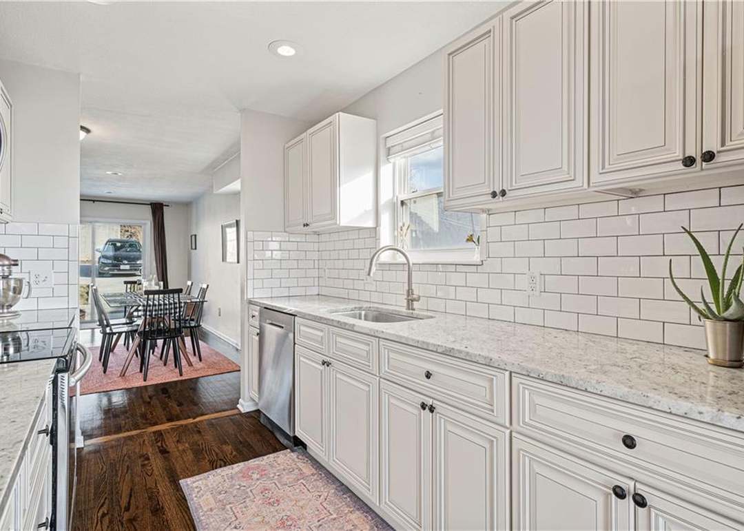 2933 MERCIER Street — photo 17