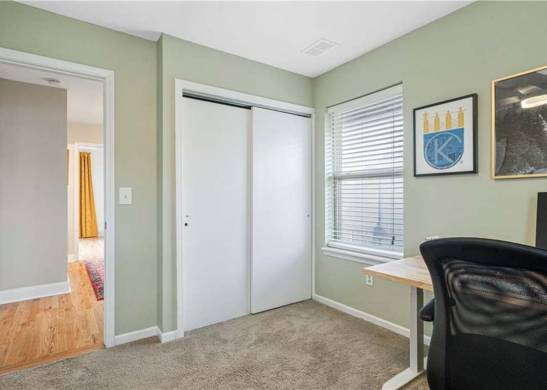 2933 MERCIER Street — photo 35