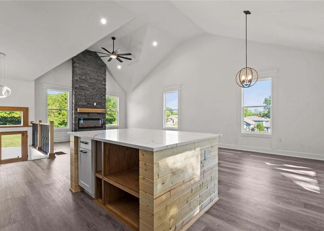 2933 N Getty Street — photo 16