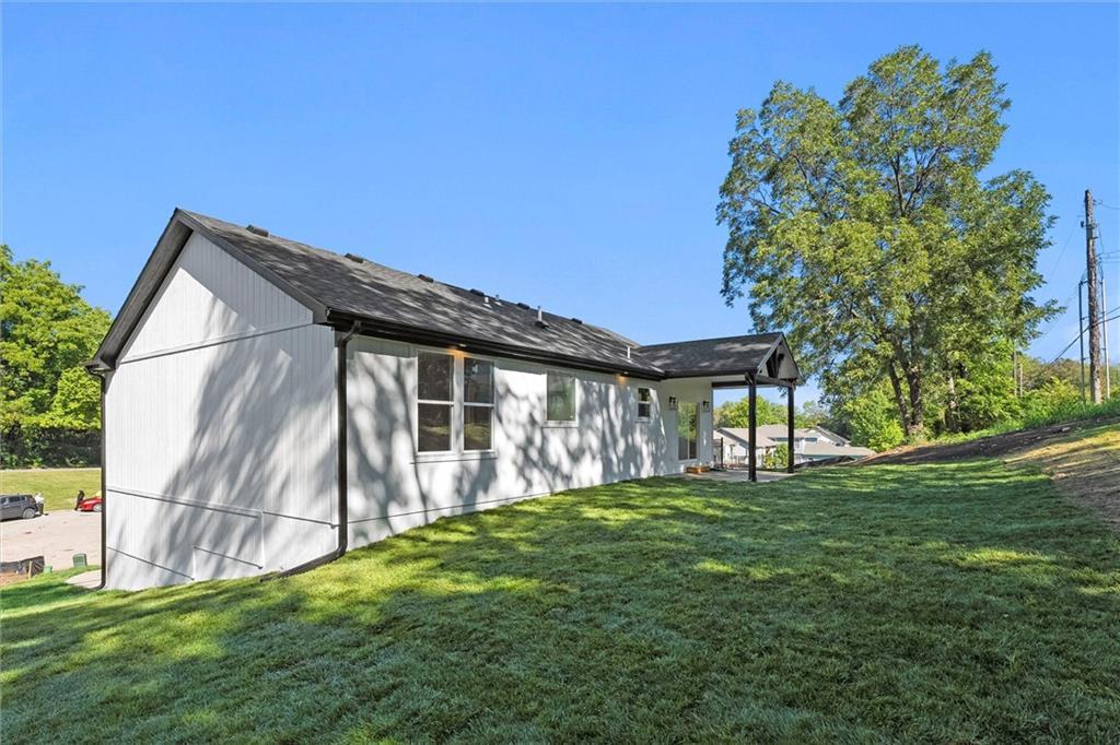 2933 N Getty Street — photo 30