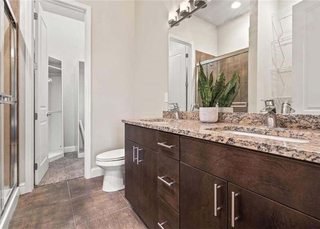 2940 Baltimore Avenue — photo 4