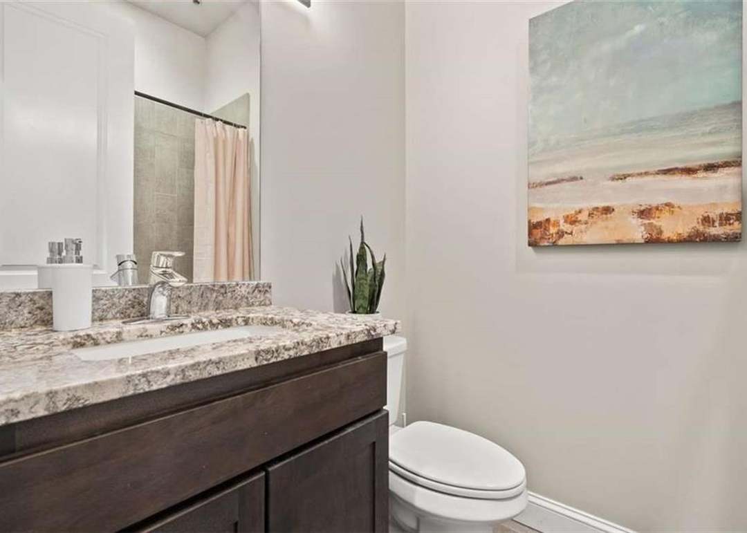 2940 Baltimore Avenue — photo 5