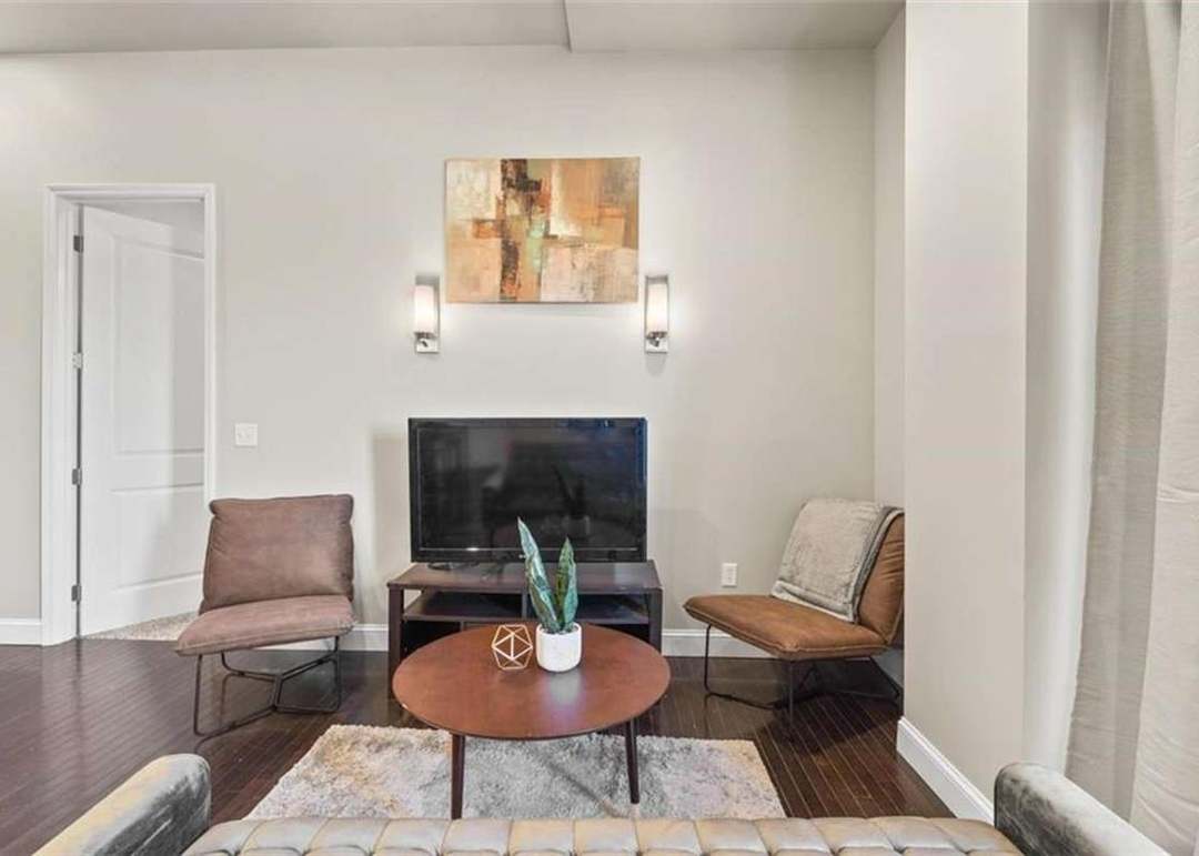 2940 Baltimore Avenue — photo 6