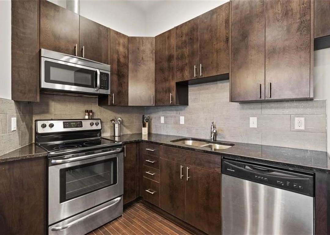 2940 Baltimore Avenue — photo 12