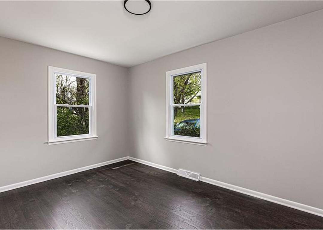 2949 NE CATES STREET — photo 12