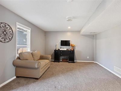 300 W Cheyenne Street — photo 14