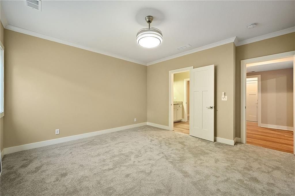 3018 TRACY AVENUE — photo 16