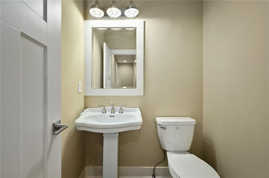 3018 TRACY AVENUE — photo 22