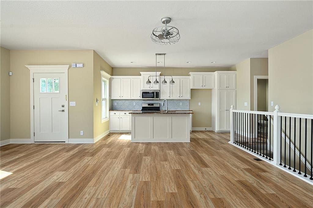 3018 TRACY AVENUE — photo 30
